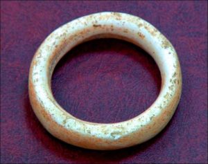 Marble ring found in the cave. Picture, Scientific Russia
