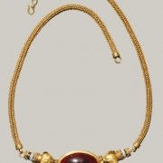1st century BC garnet necklace via The Met.jpg