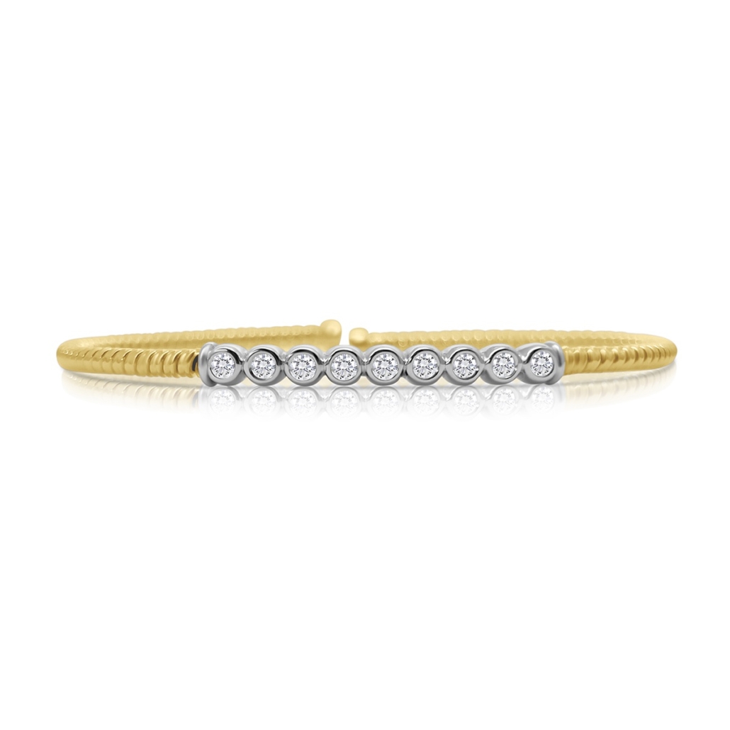 Streaming Droplets of Diamonds 2320-53
