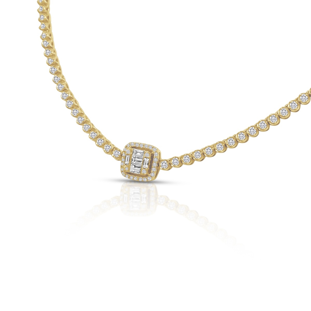 18k Yellow Graced With A Baquette Crown, A Diamond Necklace 2383-43